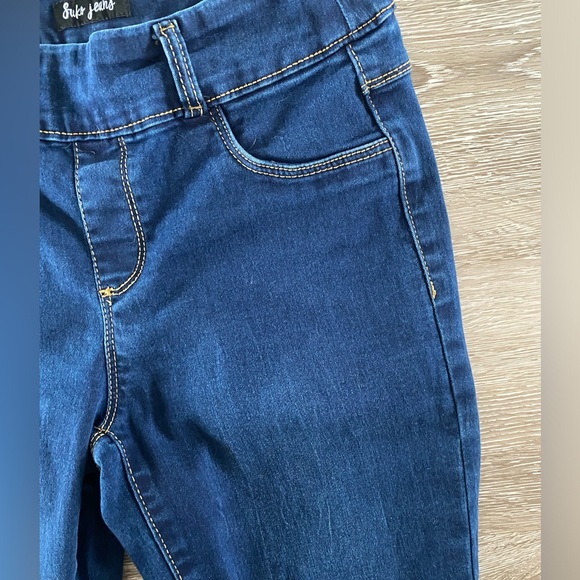 High waisted dark wash skinny jeans with contrast stitching - Picture 4 of 4